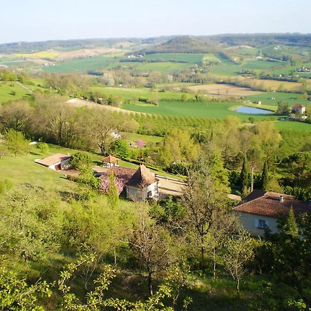 Chalet Charmant A Dausse Avec Piscine Et Jardin Esterno foto