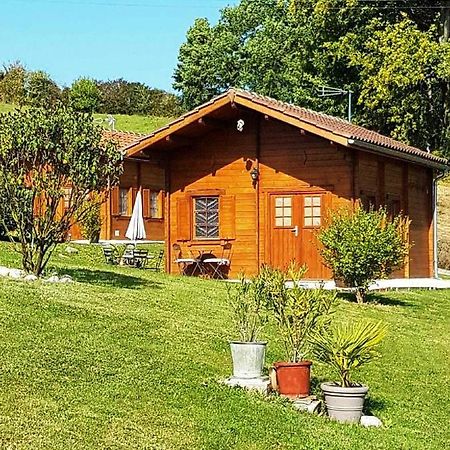 Chalet Charmant A Dausse Avec Piscine Et Jardin Esterno foto