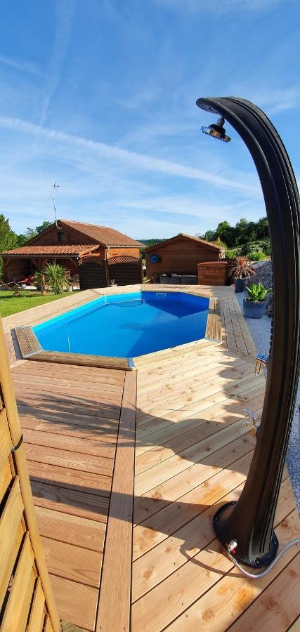 Chalet Charmant A Dausse Avec Piscine Et Jardin Esterno foto